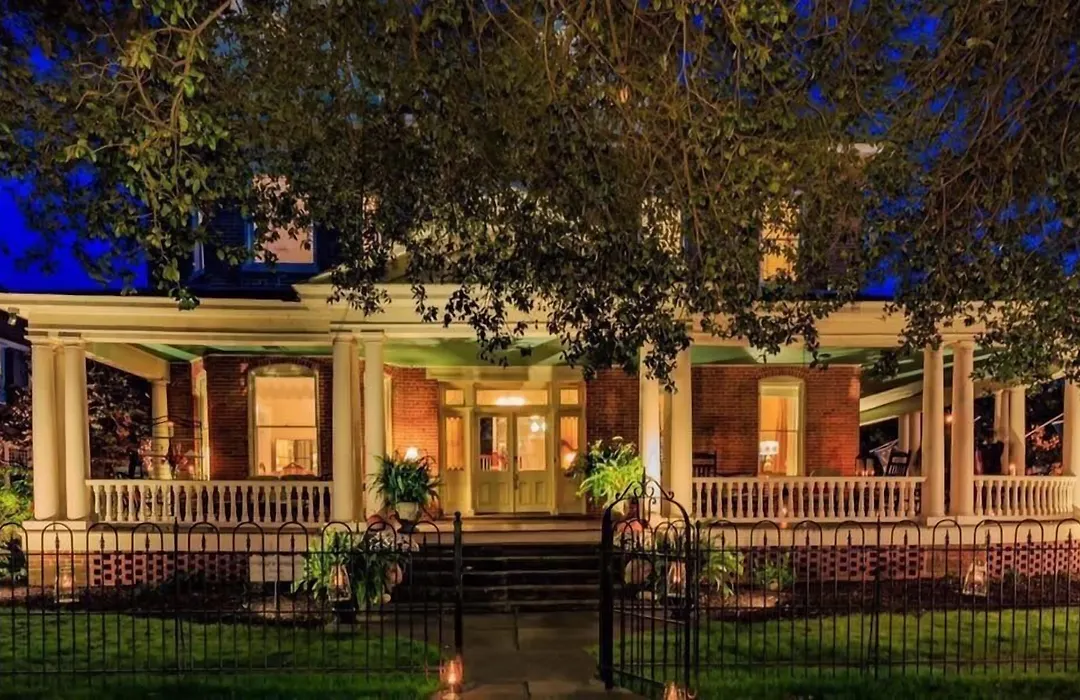 Inner Banks Inn-1