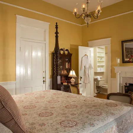 Inner Banks Inn-3